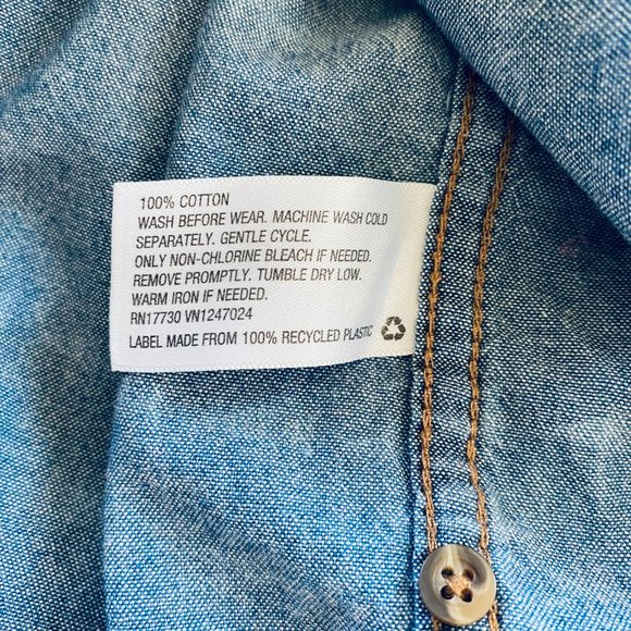 Chambray Long-Sleeved Button-Down Shirt Boy size 5T Southwest Arrowhead Print - Picture 9 of 9